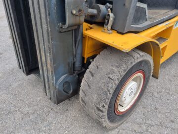 Forklift-Inspection-13